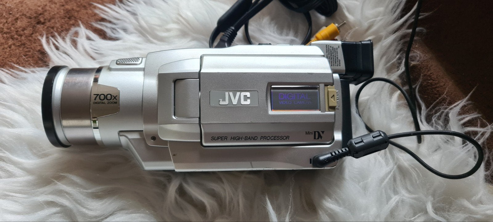 Jvc mini DV camera compleet en werkend met tas erbij, Ophalen of Verzenden, Mini dv, JVC, 20x of meer