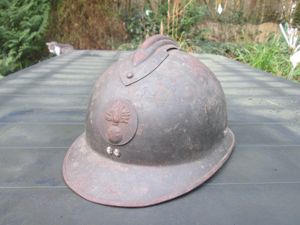 Franse helm M26 met 2e model infanterie embleem. origineel., Verzamelen, Militaria | Algemeen, Ophalen of Verzenden, Landmacht