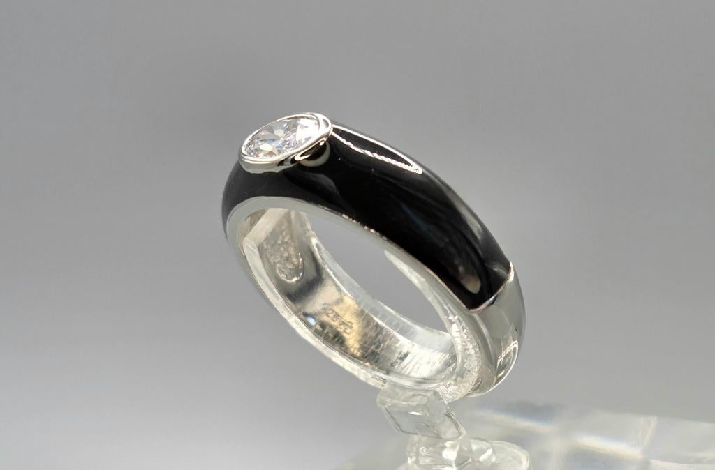 Zilveren design ring zwarte emaile zirkonia. 2026/255, Met edelsteen, ., Zwart, Nieuw