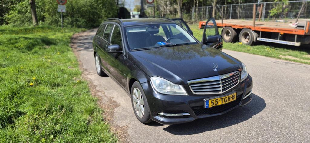 Mercedes-Benz -180 C (Benzine) – BJ 2012 – APK tot feb 2027, Auto's, 1796 cc, Zwart, Origineel Nederlands, Handgeschakeld