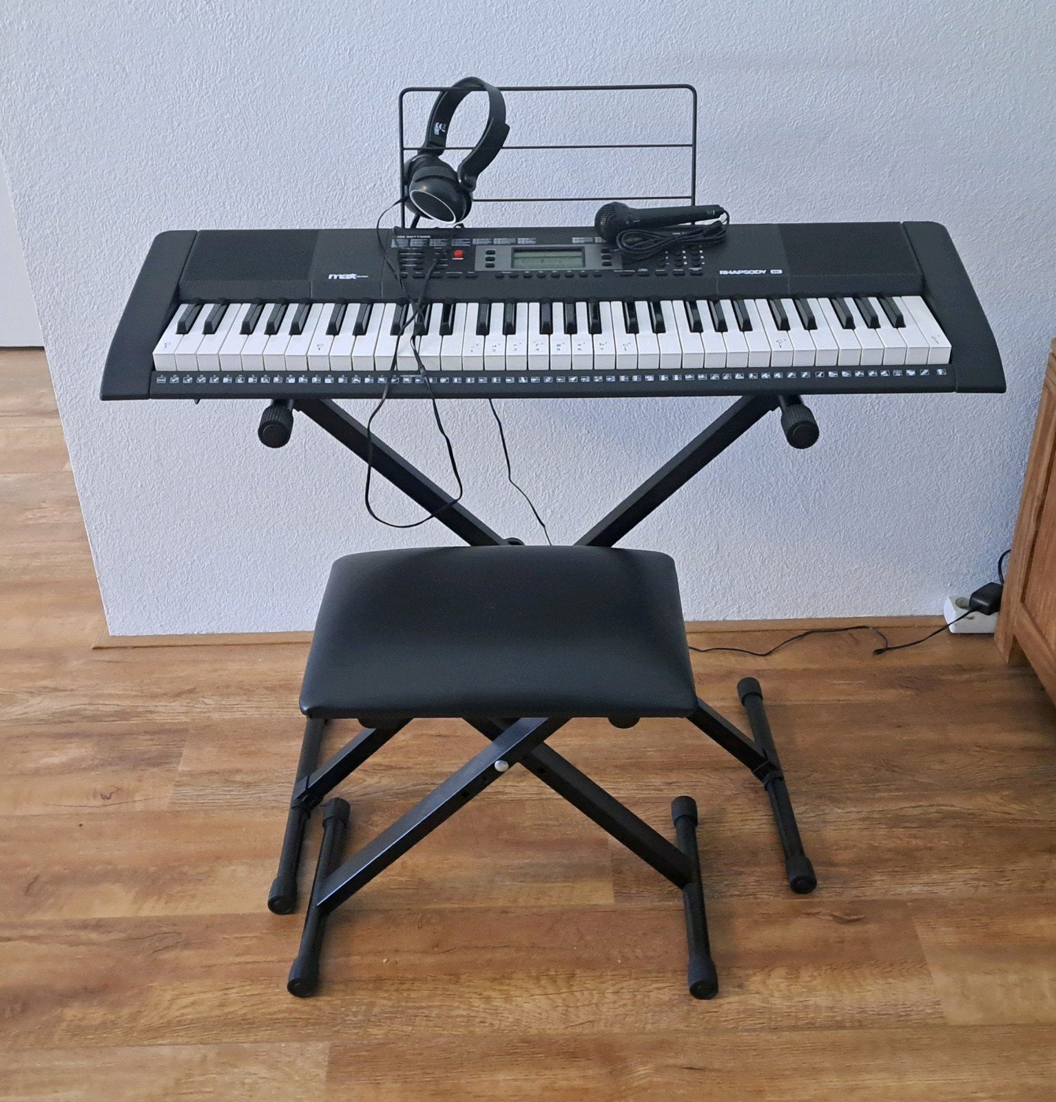 Rhapsody61L Keyboard Piano met 61 Lichtgevende Toetsen, 61 toetsen, Zo goed als nieuw, Met standaard, Ophalen