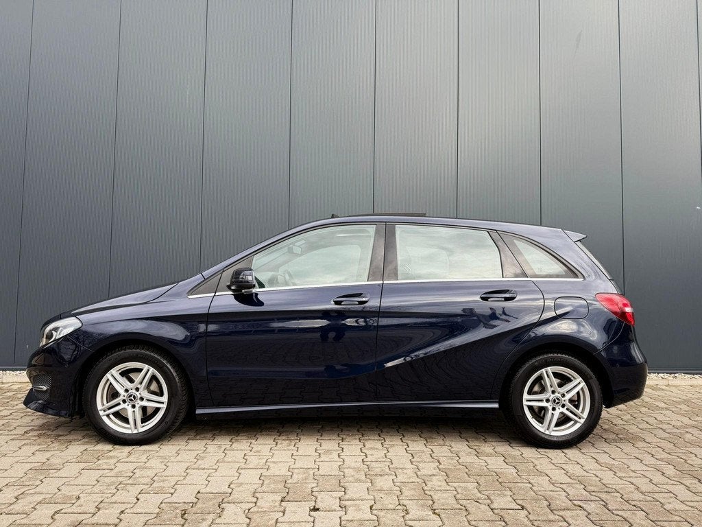 Mercedes-Benz B-klasse 180 Prestige tr.hk / pano / H&K / Lee, Auto's, Mercedes-Benz, 1325 kg, Gebruikt, Euro 6, 4 cilinders