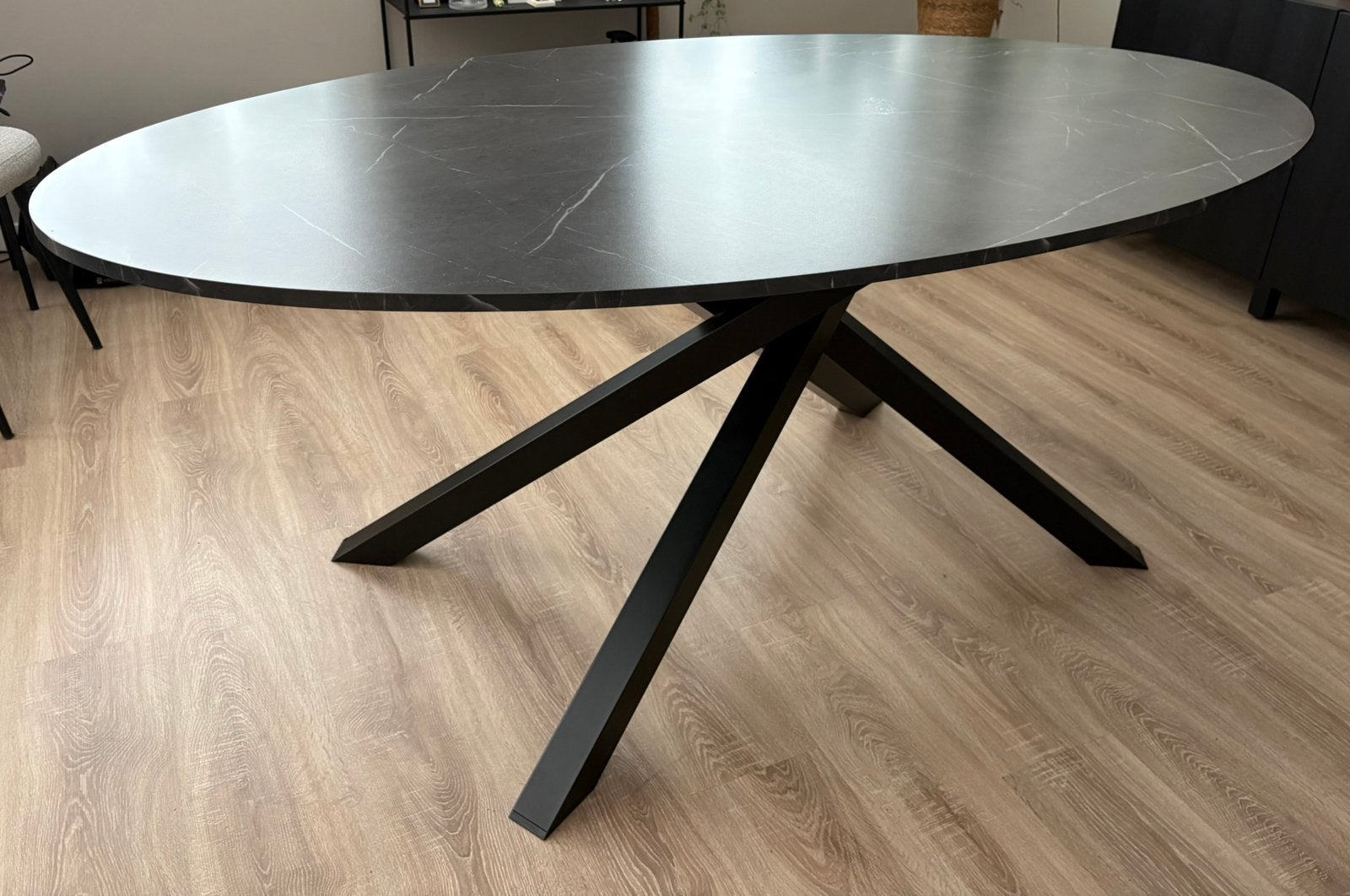 IKEA MARIEDAMM ovale eettafel, Ophalen, 50 tot 100 cm, Zo goed als nieuw, 150 tot 200 cm