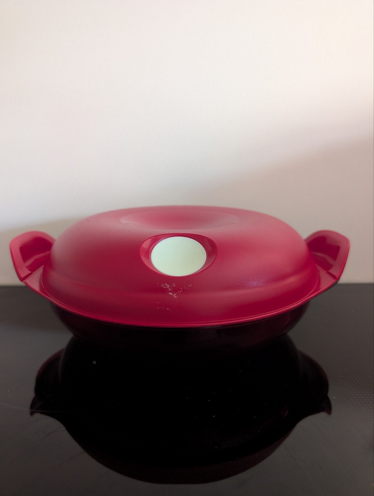 Tupperware magnetron schaal , micro plus schaal, Ophalen of Verzenden, Gebruikt, Rood, Schaal