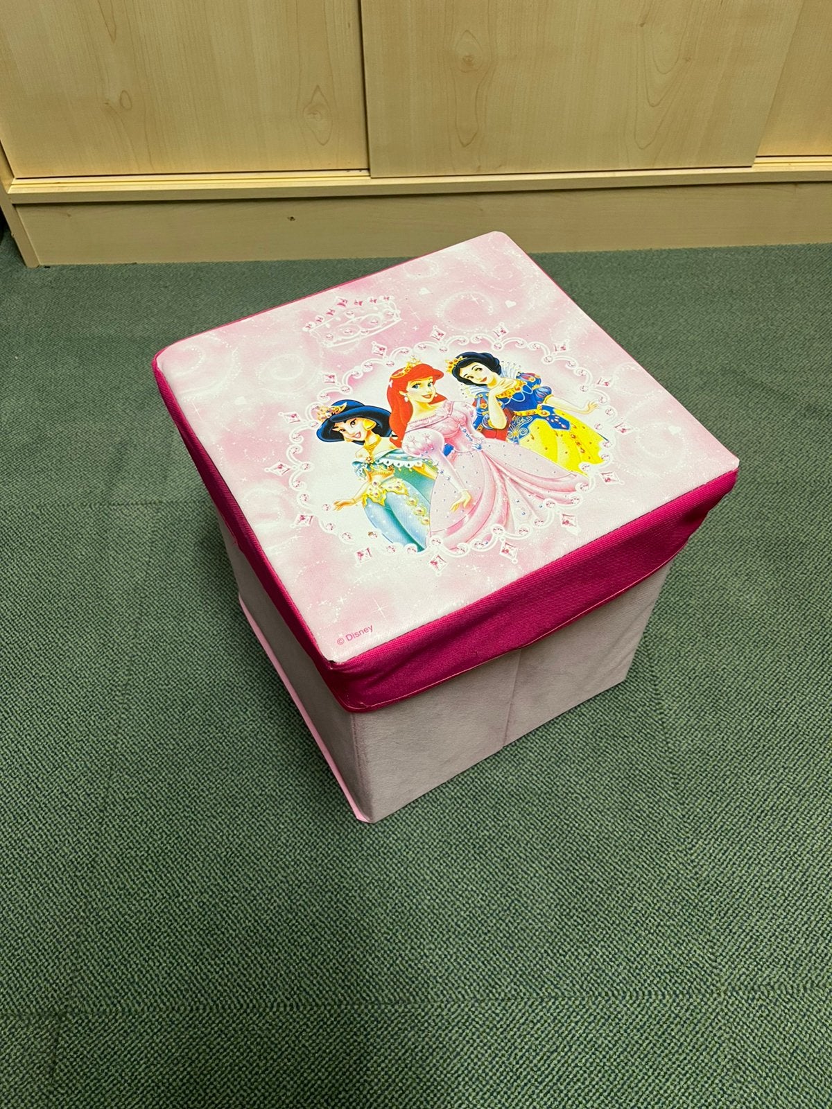 Roze disney prinsessen opberg poef/kruk/hocker, Ophalen of Verzenden, Zo goed als nieuw, Opbergmeubel, Disney