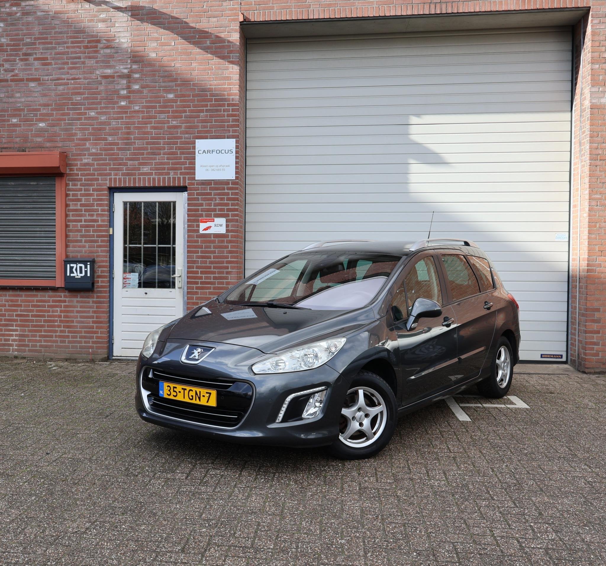 Peugeot 308 SW 1.6 VTi Première 1e eigenaar Pano NAP Navi P, Voorwielaandrijving, Euro 5, Stof, Gebruikt