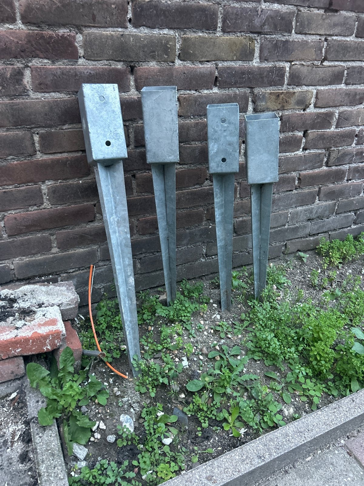 4x Hekwerkpalen / Paalhouders -, Ophalen, Gebruikt, IJzer, Overige typen