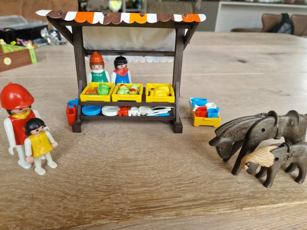 Playmobil markt met paarden en figuren, Ophalen of Verzenden, Gebruikt, Complete set