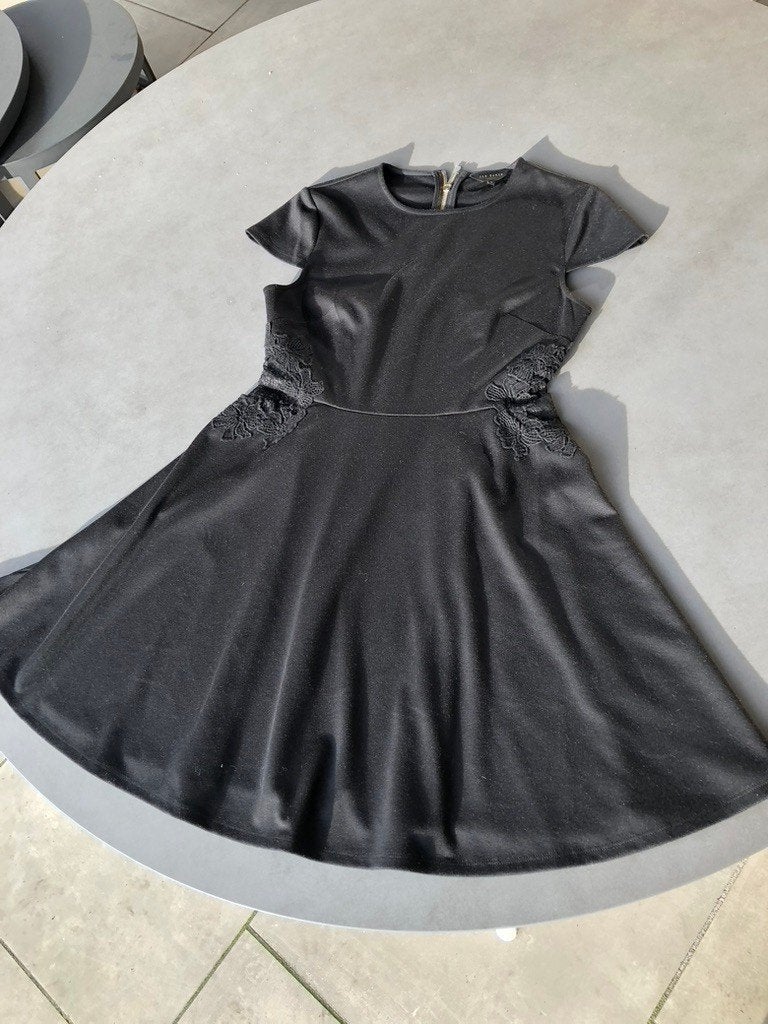 Zwart Ted Baker jurkje, maat 2 = M, Maat 38/40 (M), Verzenden, Zwart, Zo goed als nieuw