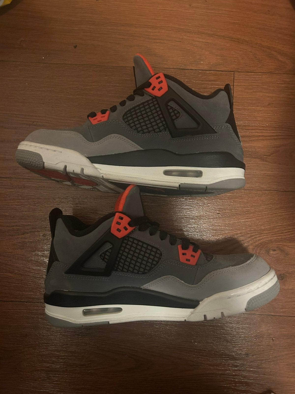 Nike Air Jordan 4 Infrared, Kleding | Dames, Schoenen, Ophalen, Zo goed als nieuw, Sneakers of Gympen