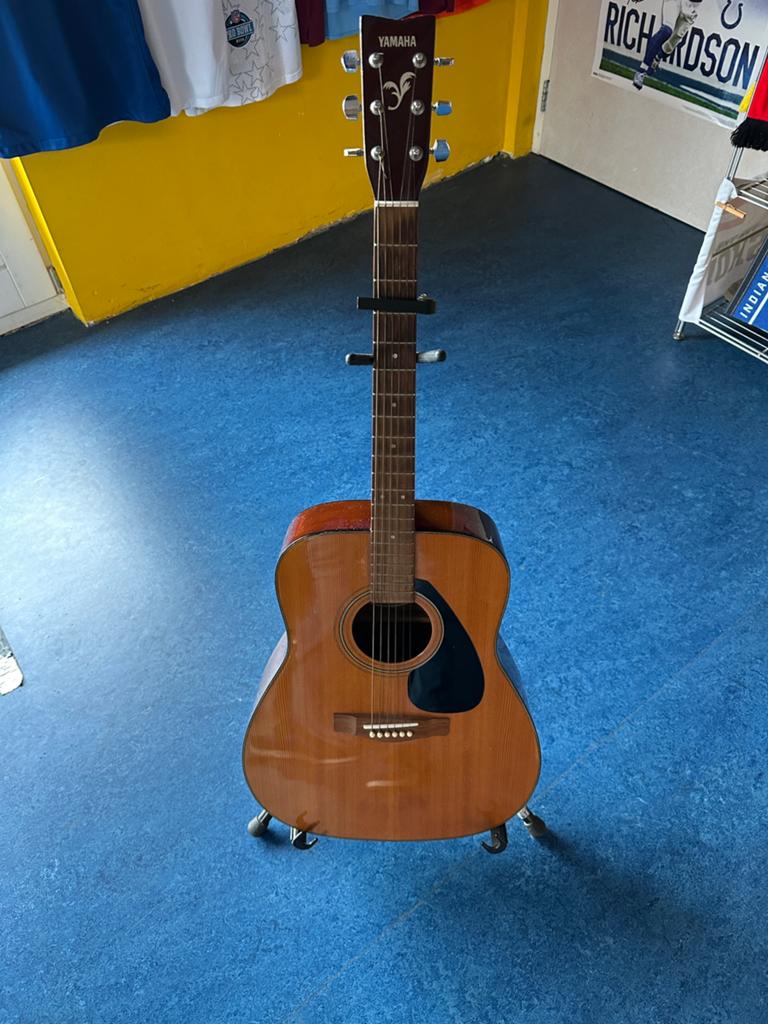 Yamaha akoestische gitaar - Perfect voor beginners, Muziek en Instrumenten, Snaarinstrumenten | Gitaren | Akoestisch, Ophalen