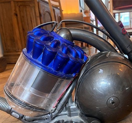 Dyson Ball stofzuiger + gratis NL-stekkeradapter, Ophalen, Gebruikt, Dyson, Sledestofzuiger