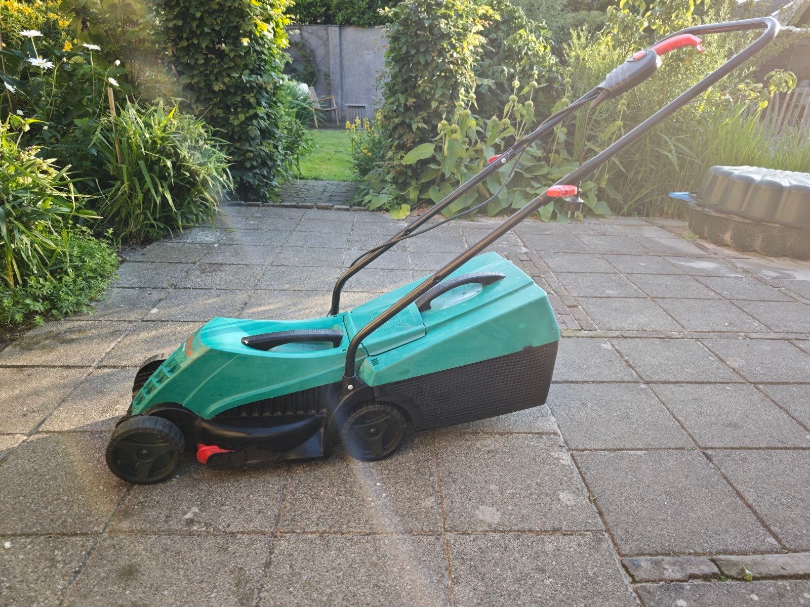 Bosch ARM 3200 elektrische grasmaaier met nieuw mes, Ophalen, Cirkelmaaier, Gebruikt, Elektrische grasmaaier