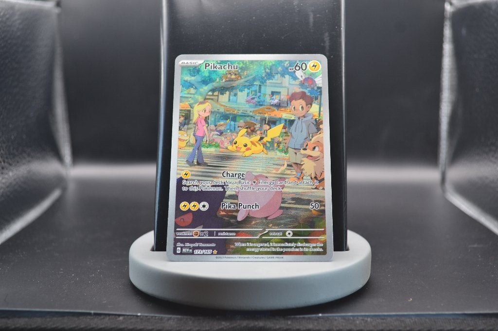 Pikachu 173/165 151 - Pokemon Kaart, Ophalen of Verzenden, Zo goed als nieuw, Losse kaart, Foil