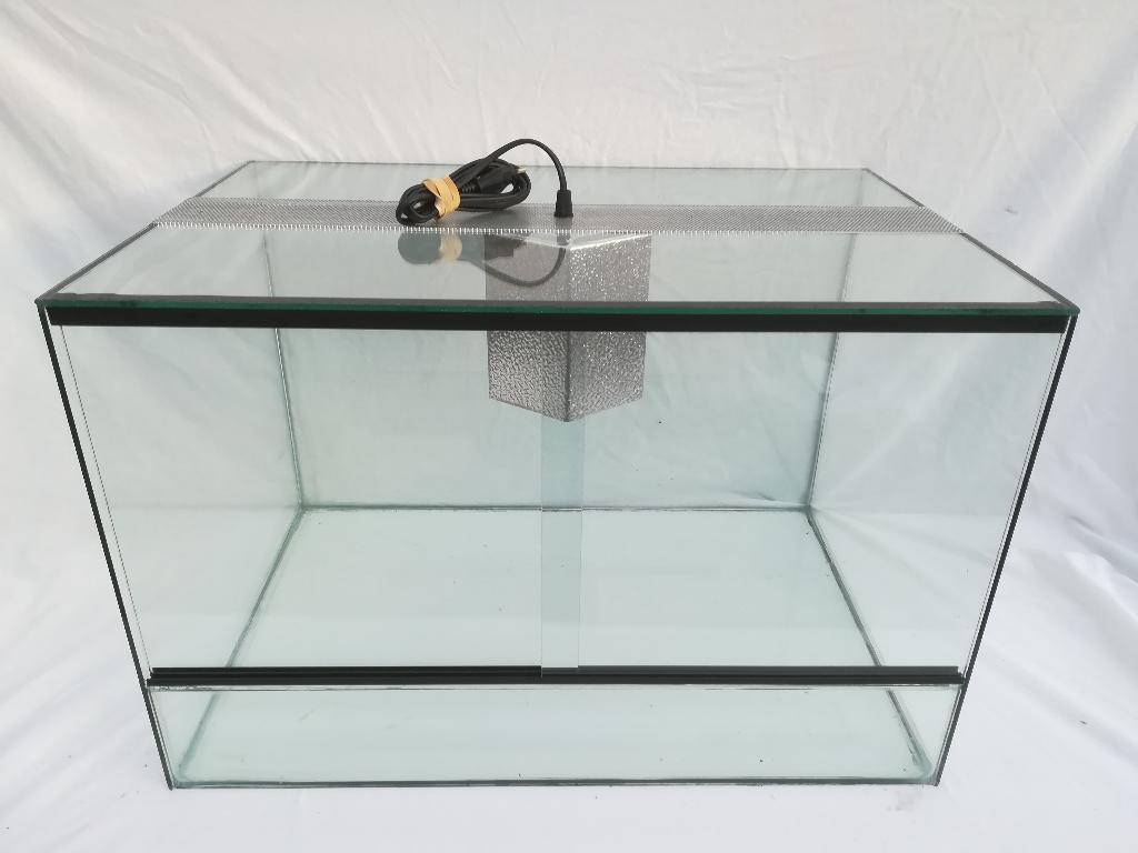 nieuw reptielen terrarium in de maat 50x35x35, Dieren en Toebehoren, Reptielen en Amfibieën | Toebehoren, Ophalen, Nieuw