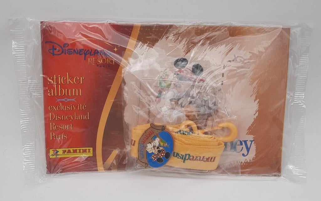 Disneyland Mickey Mouse pin + keycord/Lanyard + Paniniboekje, Ophalen of Verzenden, Mickey Mouse, Nieuw, Overige typen