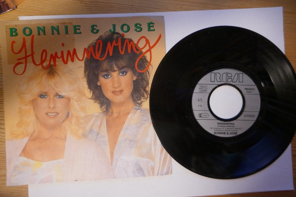 Single:  Bonnie & José  – Herinnering, Ophalen of Verzenden, Gebruikt, Overige formaten, Levenslied of Smartlap