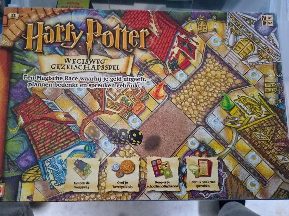 Harry Potter Wegisweg Gezelschapsspel - Mattel, Drie of vier spelers, Ophalen of Verzenden, Zo goed als nieuw, Mattel