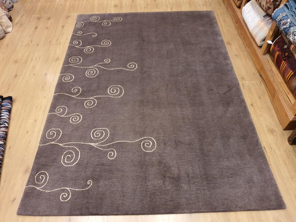 Handgeknoopt oosterse tapijt modern design 247x172