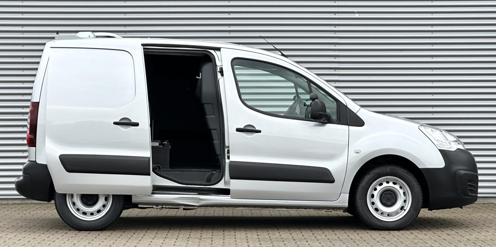Peugeot Partner 122 1.6 BlueHDi 75 L1 Pro MARGE btw vrij, Auto's, Bestelauto's, Voorwielaandrijving, Stof, Gebruikt, Euro 6