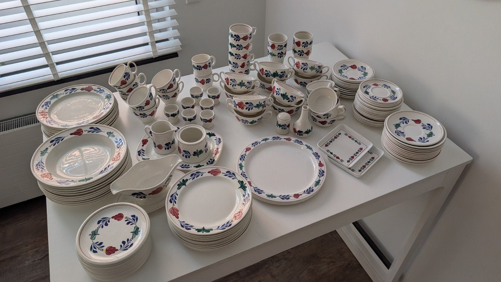 Uitgebreid Boerenbont Servies, Huis en Inrichting, Keuken | Servies, Zo goed als nieuw, Compleet servies, Landelijk/Boerenbont