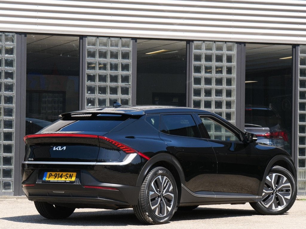 Kia EV6 58kWh/ KEYLESS/ CAMERA/ ADAPT. CRUISE/ BLIND SPOT/ S, Auto's, Kia, Automaat, Gebruikt, 750 kg, Leder en Stof