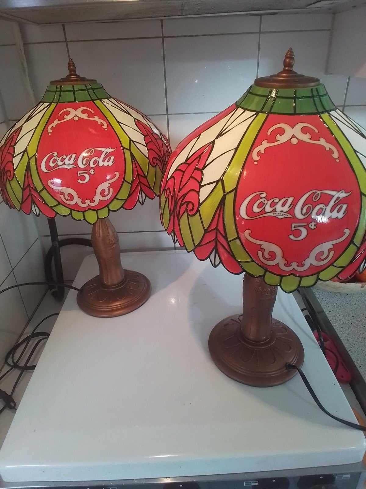 Set van 2 Vintage Coca-Cola Tafellampen - Kap 35 cm, Ophalen, Gebruikt, Vintage, Meerkleurig