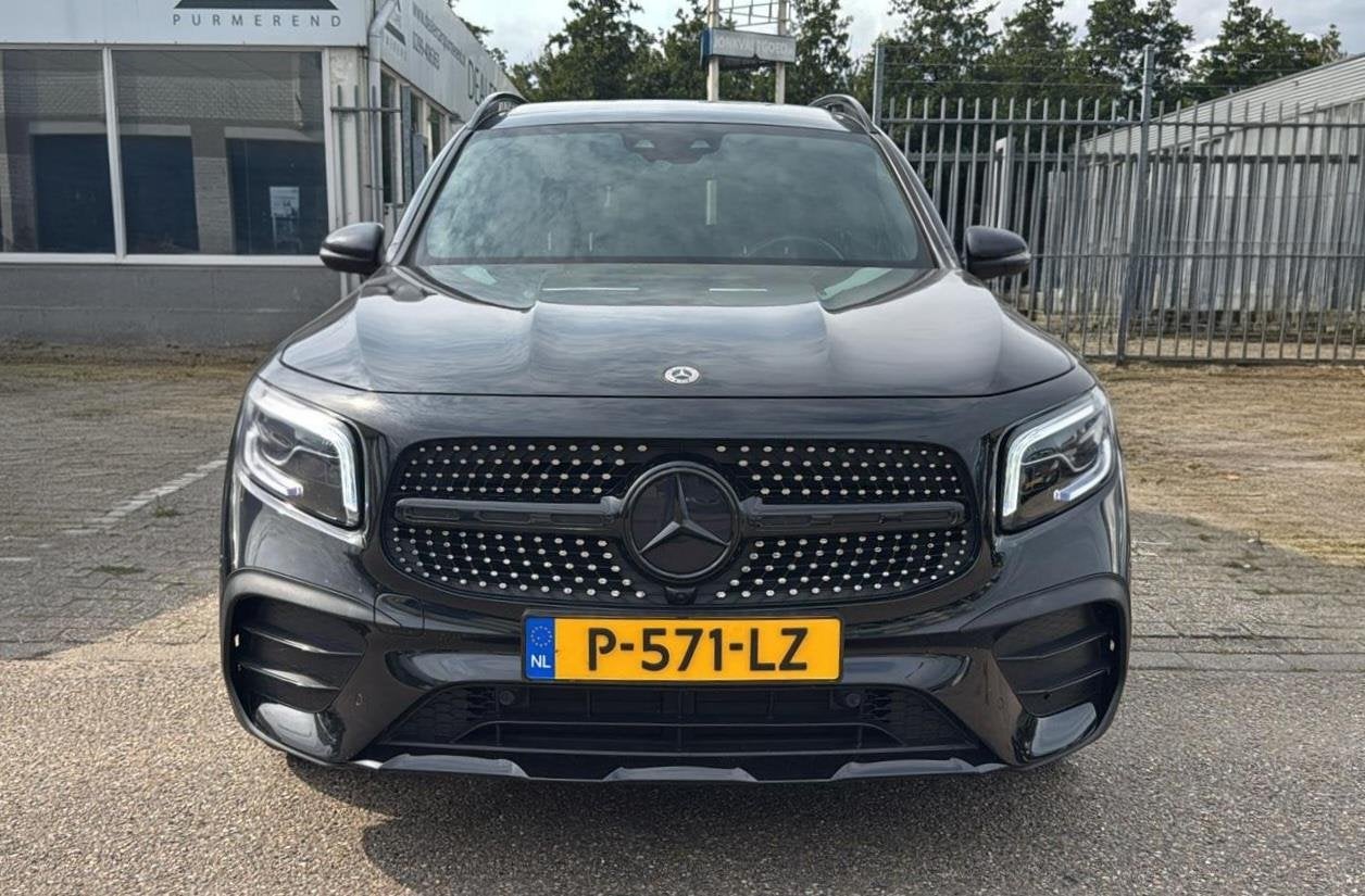 Mercedes-Benz Amg GLB 7p, Auto's, Mercedes-Benz, 4 cilinders, 150 pk, 7 stoelen, Zwart