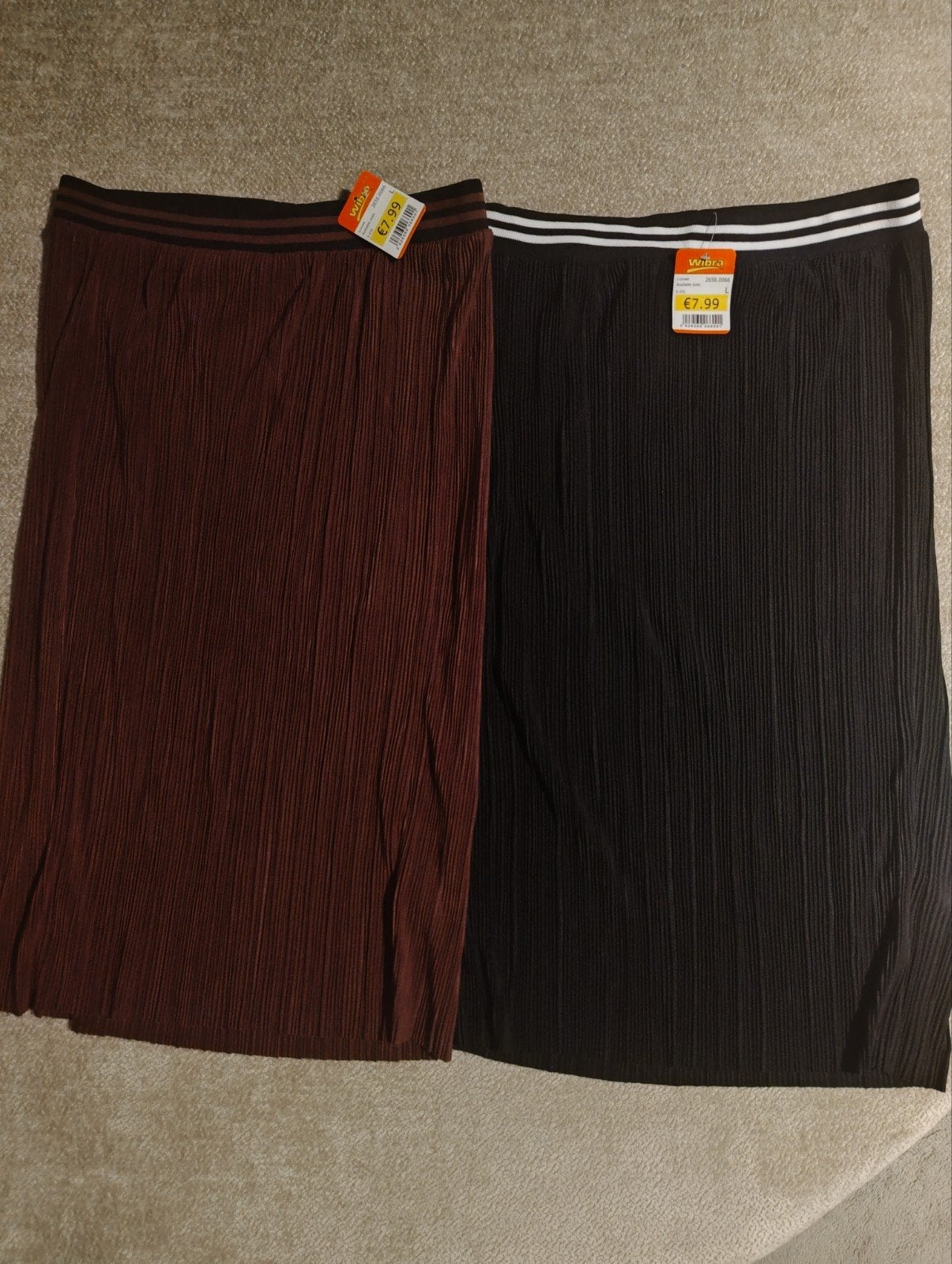 2x Nieuwe geplooide rokken (zwart & bordeaux) - Wibra, Kleding | Dames, Maat 38/40 (M), Meerkleurig, Nieuw, Ophalen of Verzenden