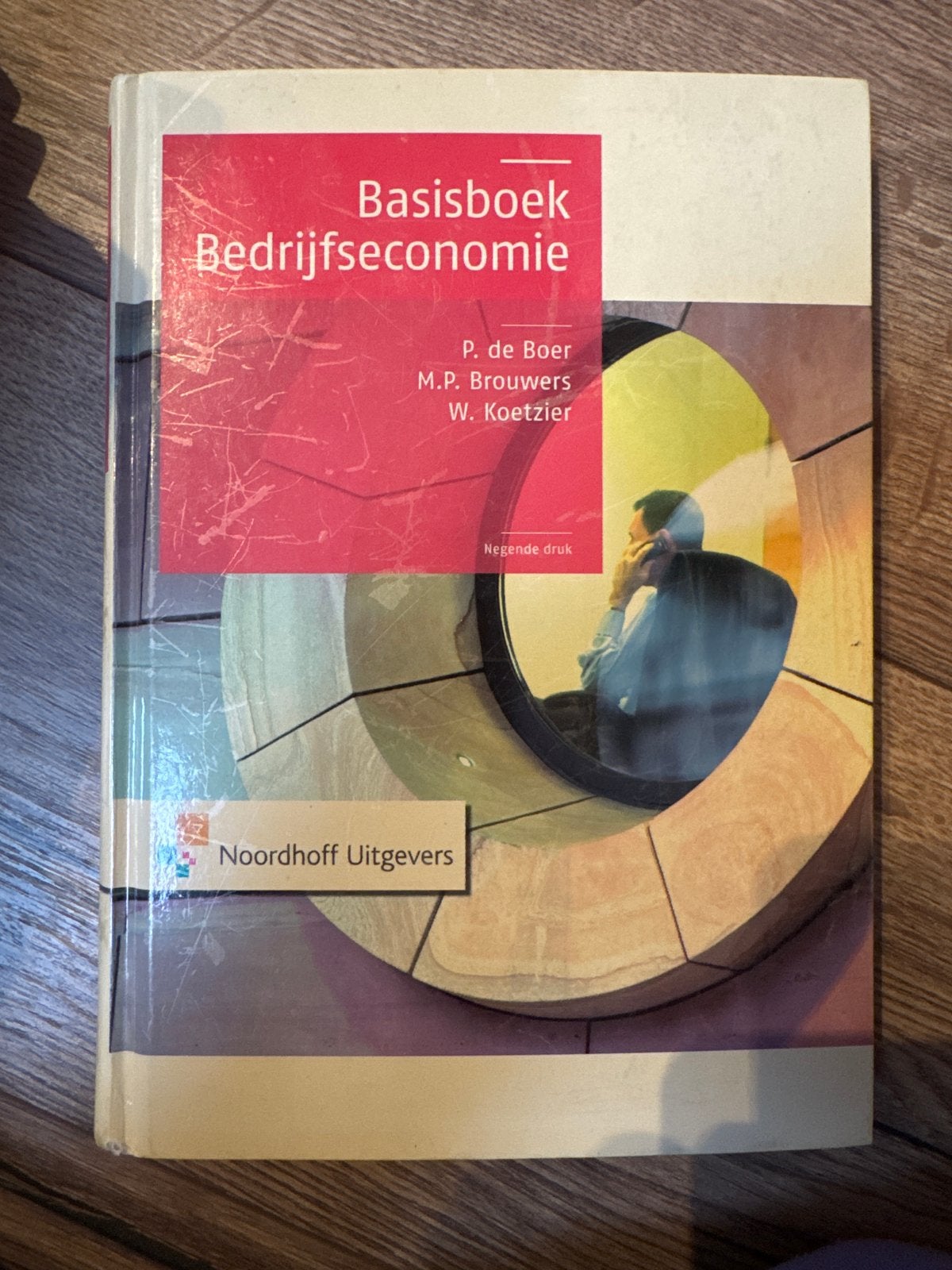 Basisboek Bedrijfseconomie - Negende druk, Ophalen of Verzenden, Gelezen, Economie en Marketing