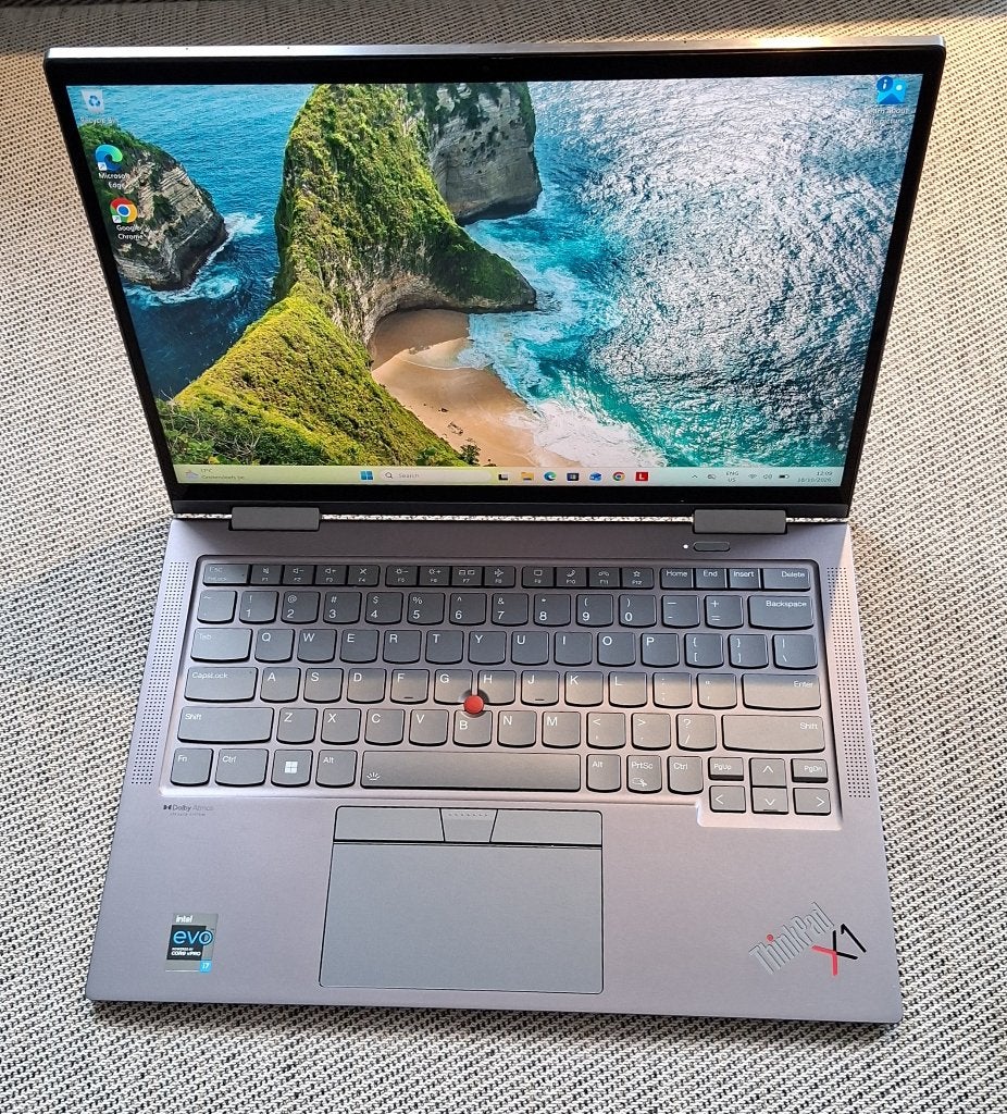 ThinkPad X1 Yoga Gen 6   2 in 1 Aluminium Chassis, Ophalen, 2 tot 3 Ghz, Qwerty, Zo goed als nieuw