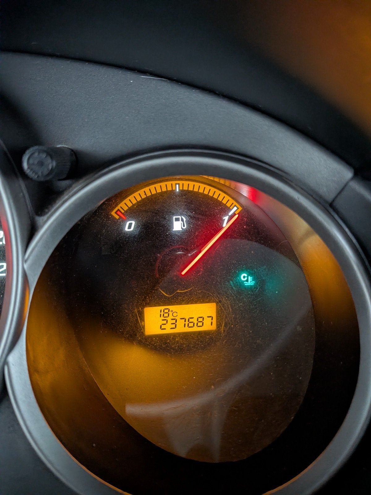 Honda Jazz | Schuifdak | Trekhaak | Airco | APK 12-2026, Auto's, Voorwielaandrijving, 83 pk, 450 kg, 40 €/maand
