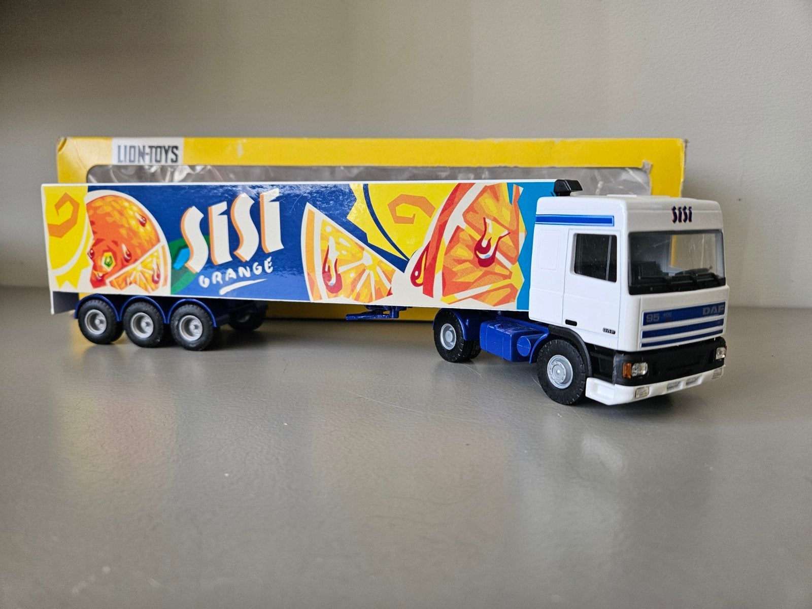 Lioncar Daf 95 Sisi spacecap ovp, Ophalen of Verzenden, Zo goed als nieuw, Bus of Vrachtwagen, Lion Toys