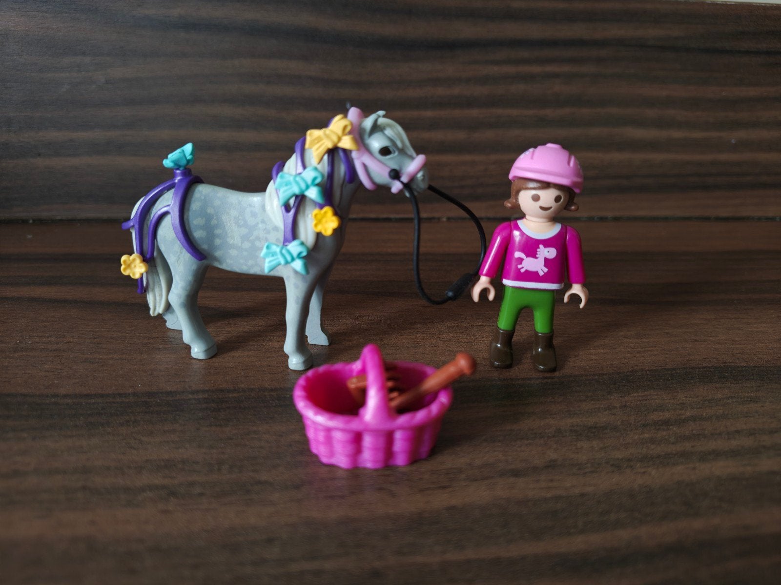 53. Playmobil pony met ruitertje en accessoires, Ophalen of Verzenden, Gebruikt