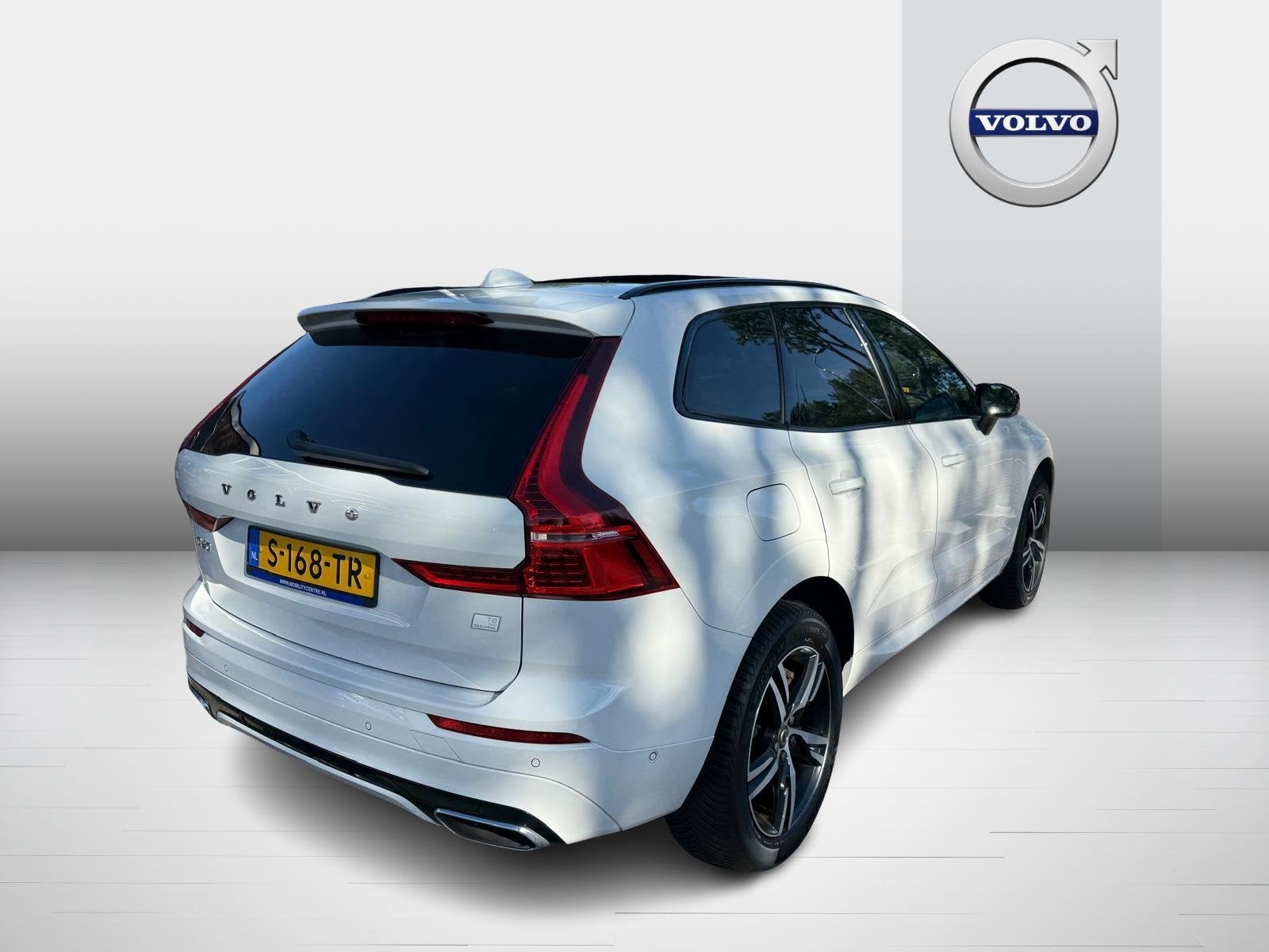 Volvo XC60 2.0 Recharge T8 AWD R-Design | Plug-in Hybrid (PH, Auto's, Volvo, Gebruikt, Euro 6, 138 €/maand, Wit