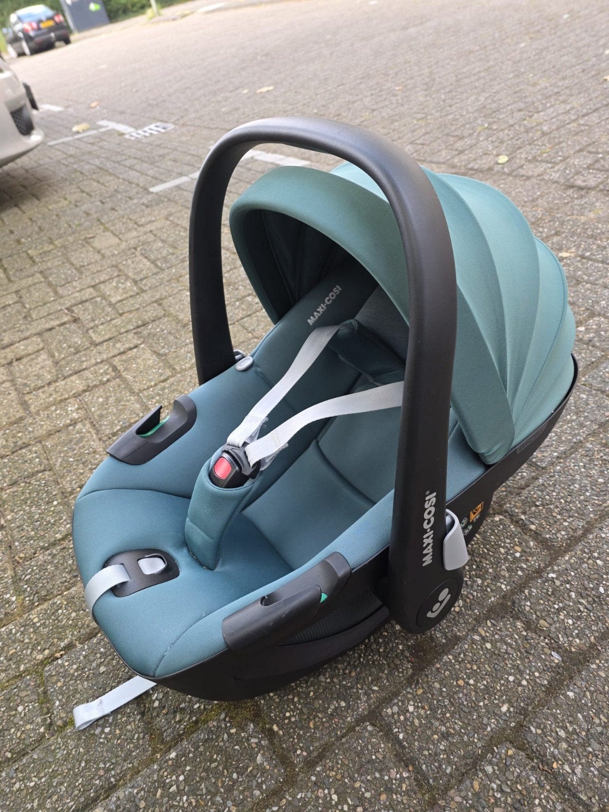 Maxi-Cosi Pebble 360 i-Size autostoel - Zo goed als nieuw, Autogordel of Isofix, Ophalen of Verzenden, Zo goed als nieuw, 0 t/m 13 kg
