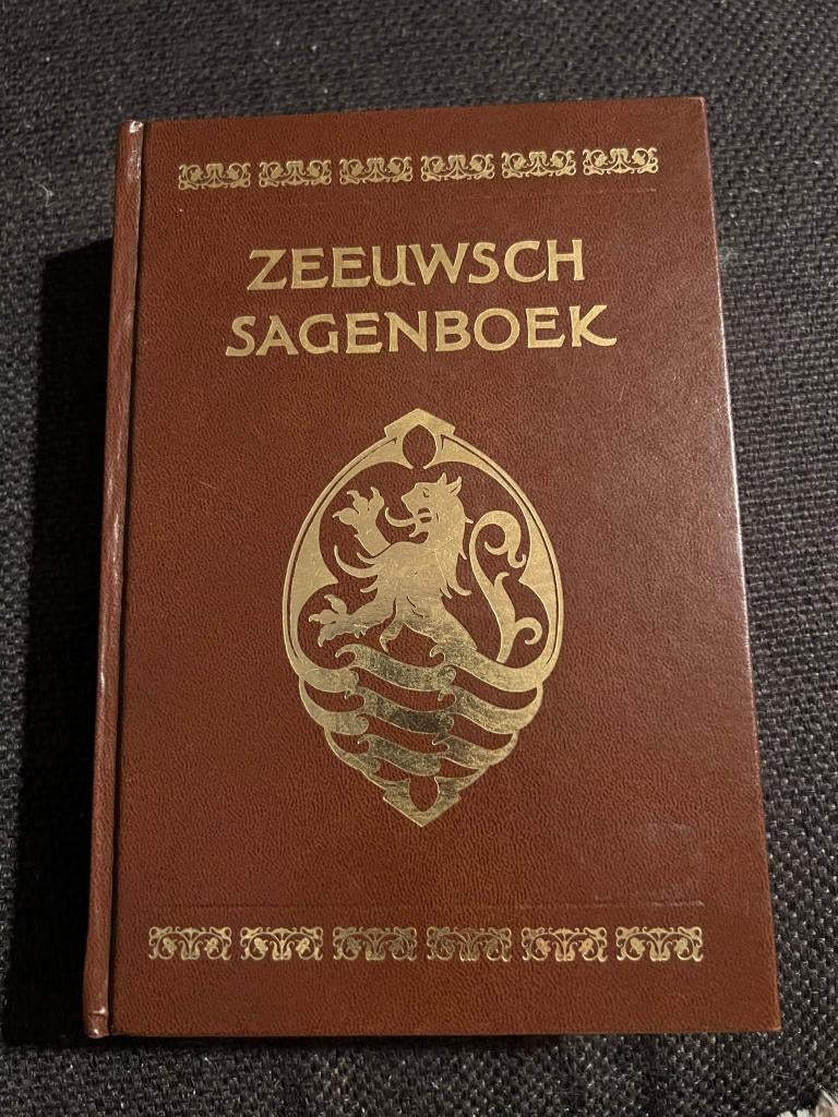 Zeeuwsch sagenboek - J.R.W. en M. Sinninghe, Boeken, Ophalen of Verzenden, Gelezen, J.R.W. en M. Sinninghe