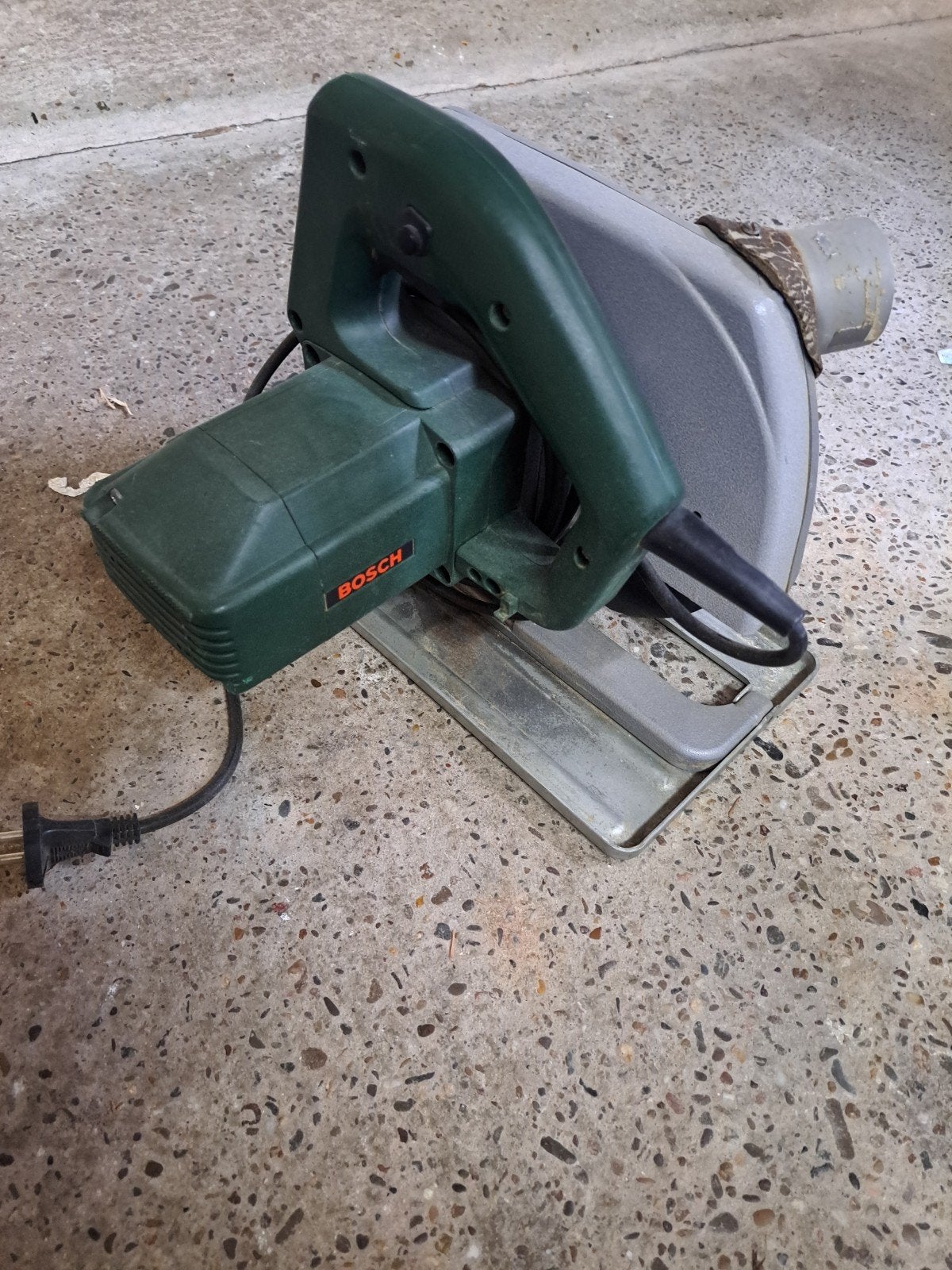 Bosch PKS 66 Cirkelzaag - 1200W, 66mm zaagdiepte, Gebruikt, Cirkelzaag, Ophalen of Verzenden, 30 tot 70 mm