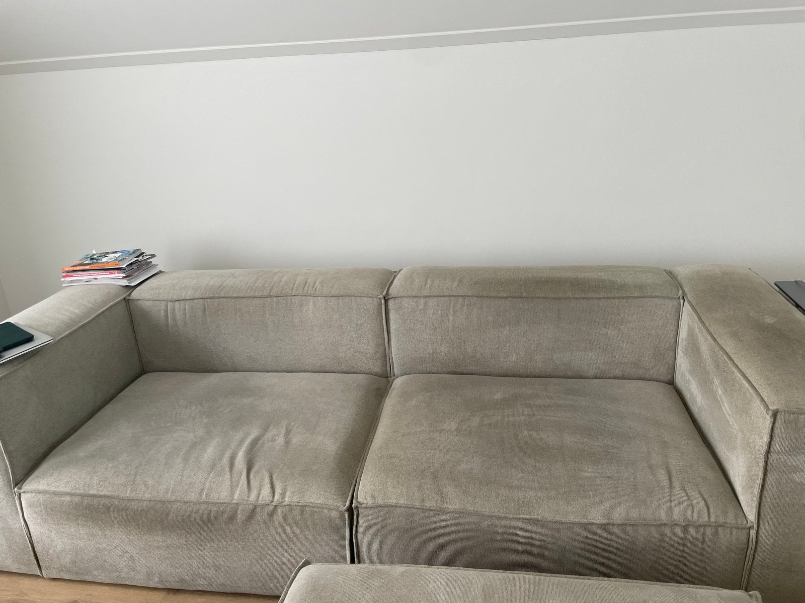 Grote bank met poef - 250 cm breed, 100 cm diep, Ophalen, 250 tot 300 cm, Gebruikt, 100 tot 125 cm