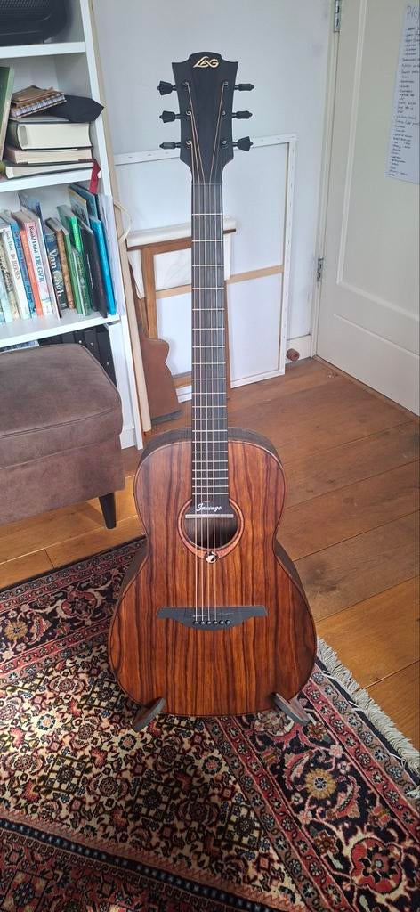 LÂG Sauvage-PE Parlor Gitaar met element en koffer, Ophalen, Zo goed als nieuw, Western- of Steelstringgitaar, Met koffer