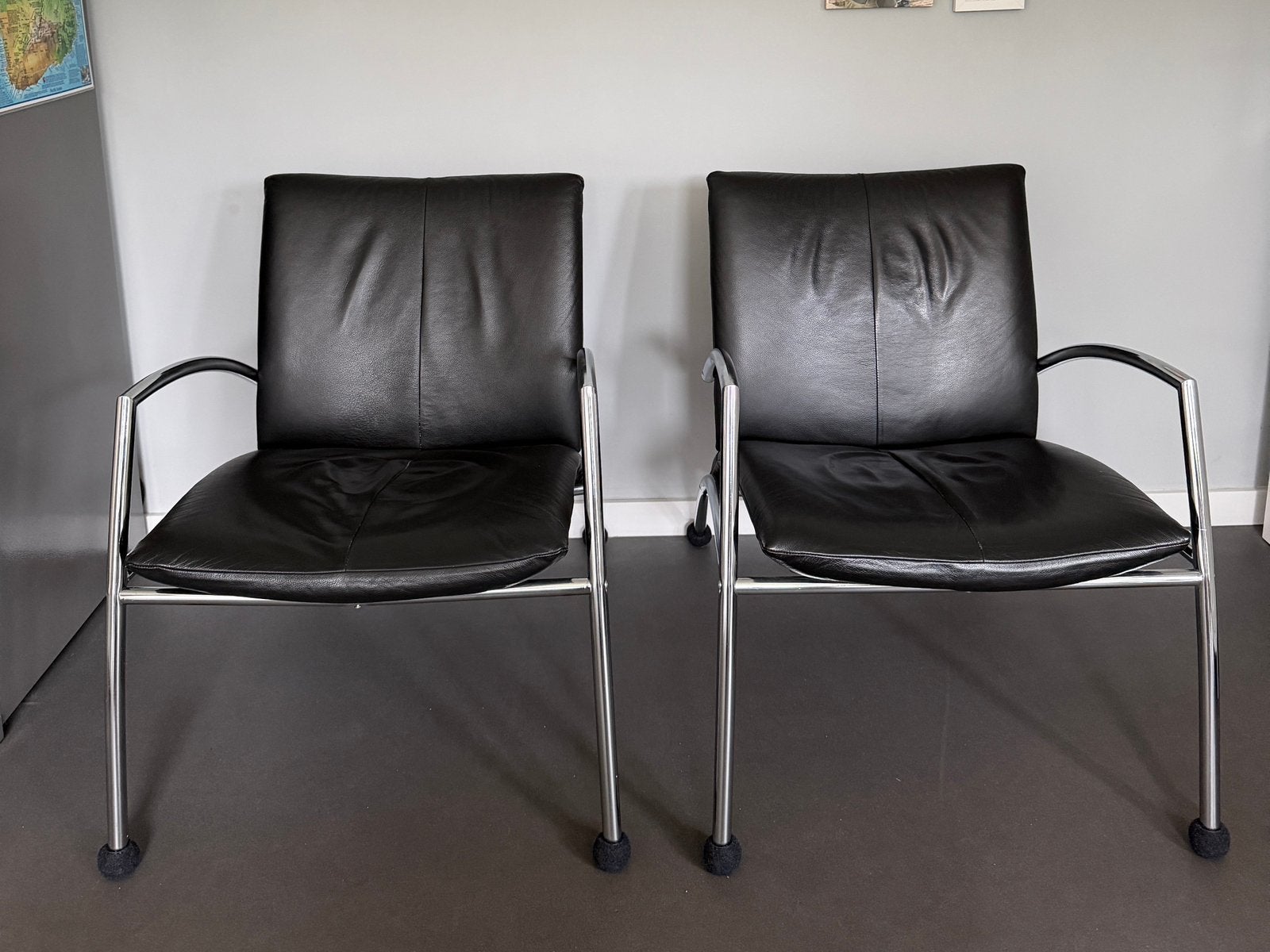 Kebe twee stoelen, vintage deens design, Ophalen, Gebruikt, Twee, Zwart