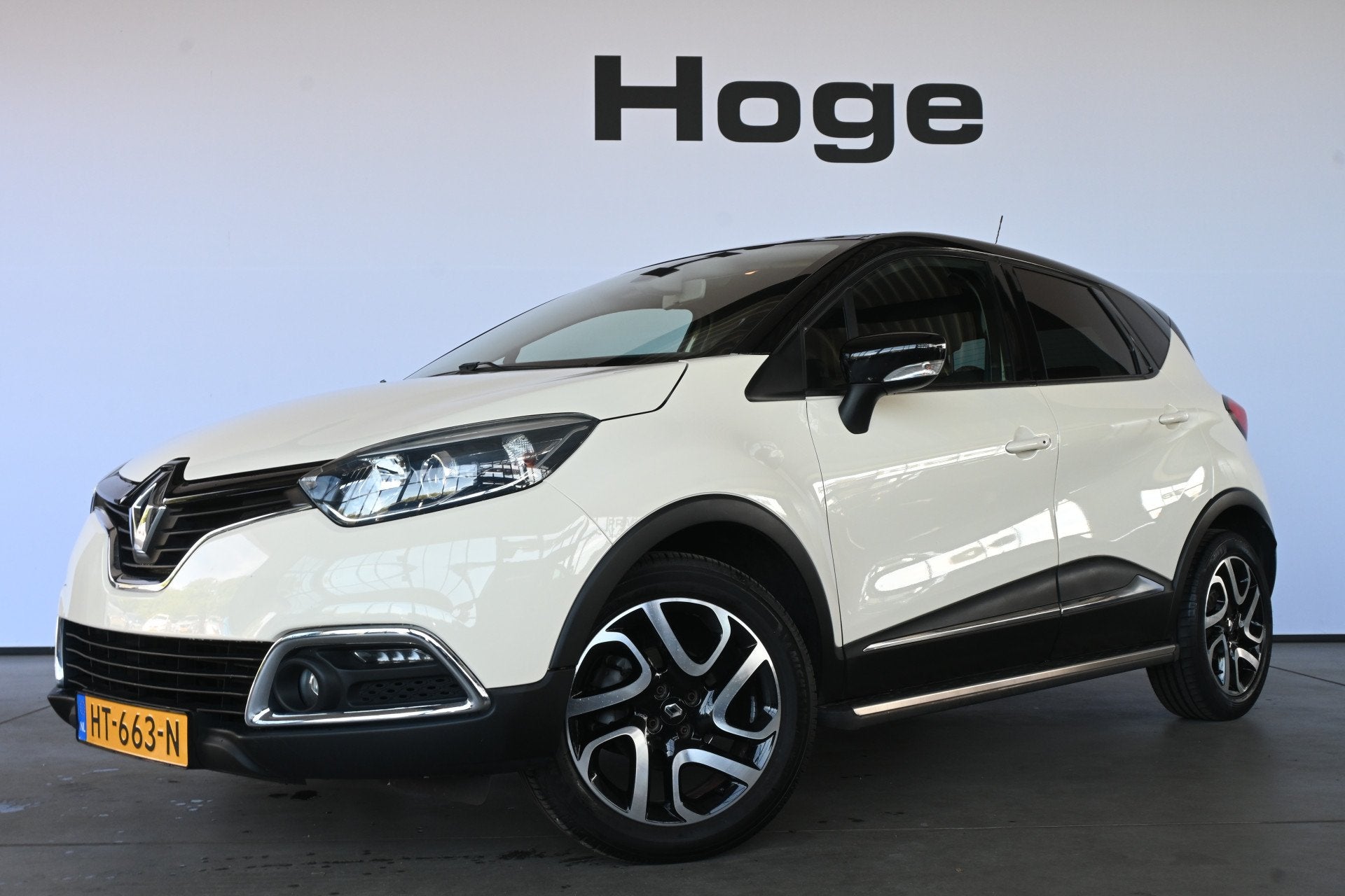 Renault Captur 0.9 TCe Dynamique Clima Navigatie Cruise Cont, Voorwielaandrijving, 898 cc, Stof, Gebruikt