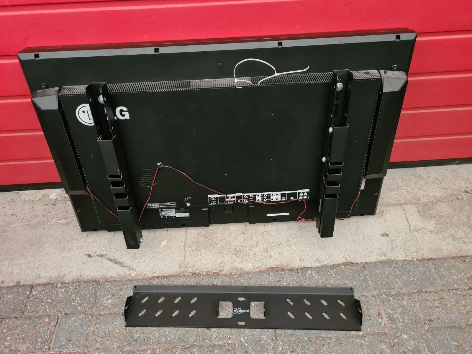 div beeldschermen, 24, 37, 42, 43, 55, 60, 65, 80, 84 inch, Gebruikt, 50 Hz, 100 cm of meer, Ophalen