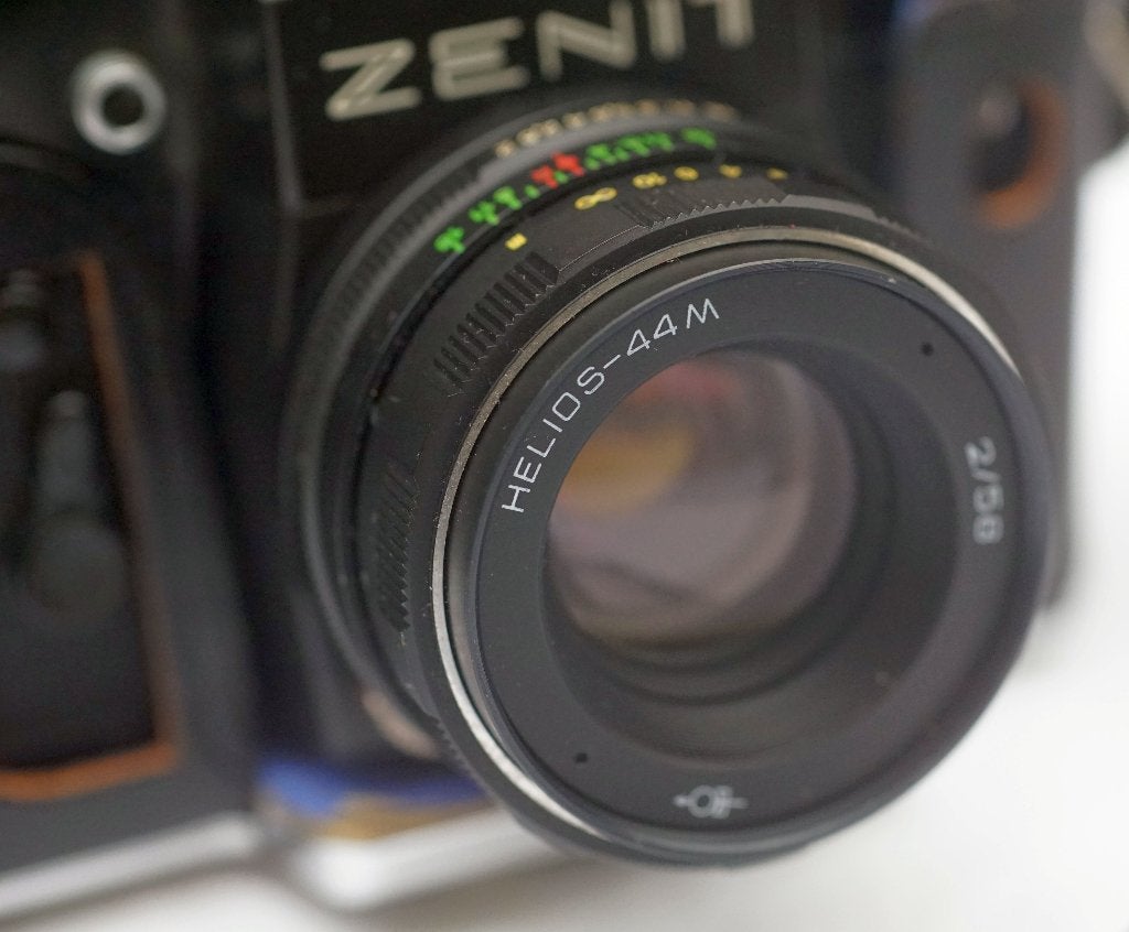 Helios-44M (CZ Biotar clone) 58mm f2 (M42 mount), Ophalen of Verzenden