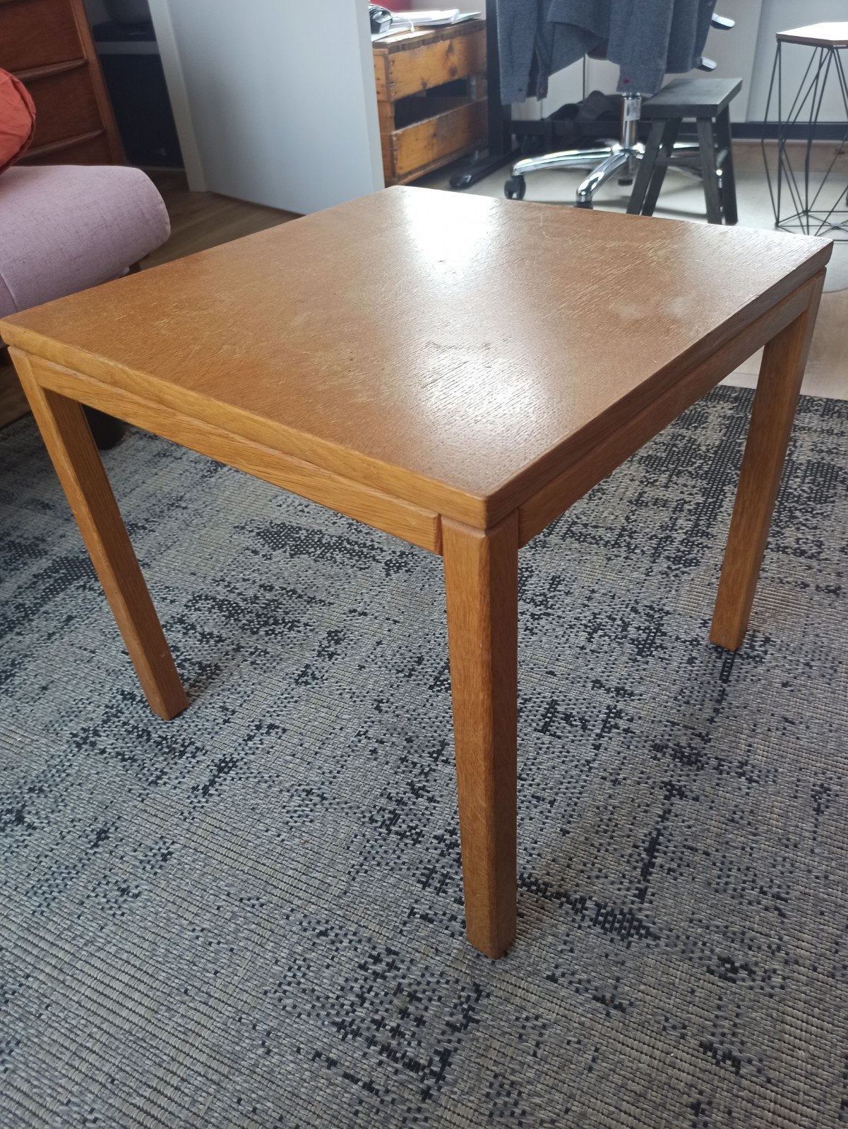 Houten bijzettafel - Eikenhout, Ophalen, Minder dan 50 cm, Gebruikt, Klassiek