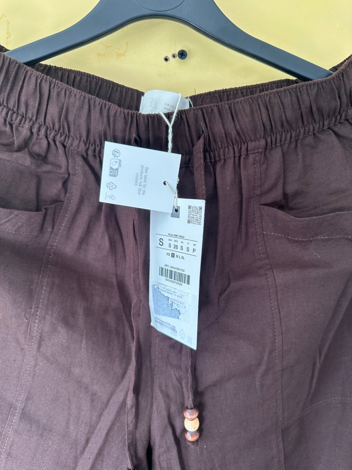 Nieuwe Zara bruine broek maat S/36 met kaartjes, Kleding | Dames, Broeken en Pantalons, Bruin, Nieuw, Ophalen of Verzenden, Driekwart