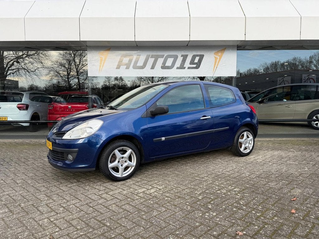Renault Clio 1.2-16V Authentique, Voorwielaandrijving, Gebruikt, 4 cilinders, Blauw