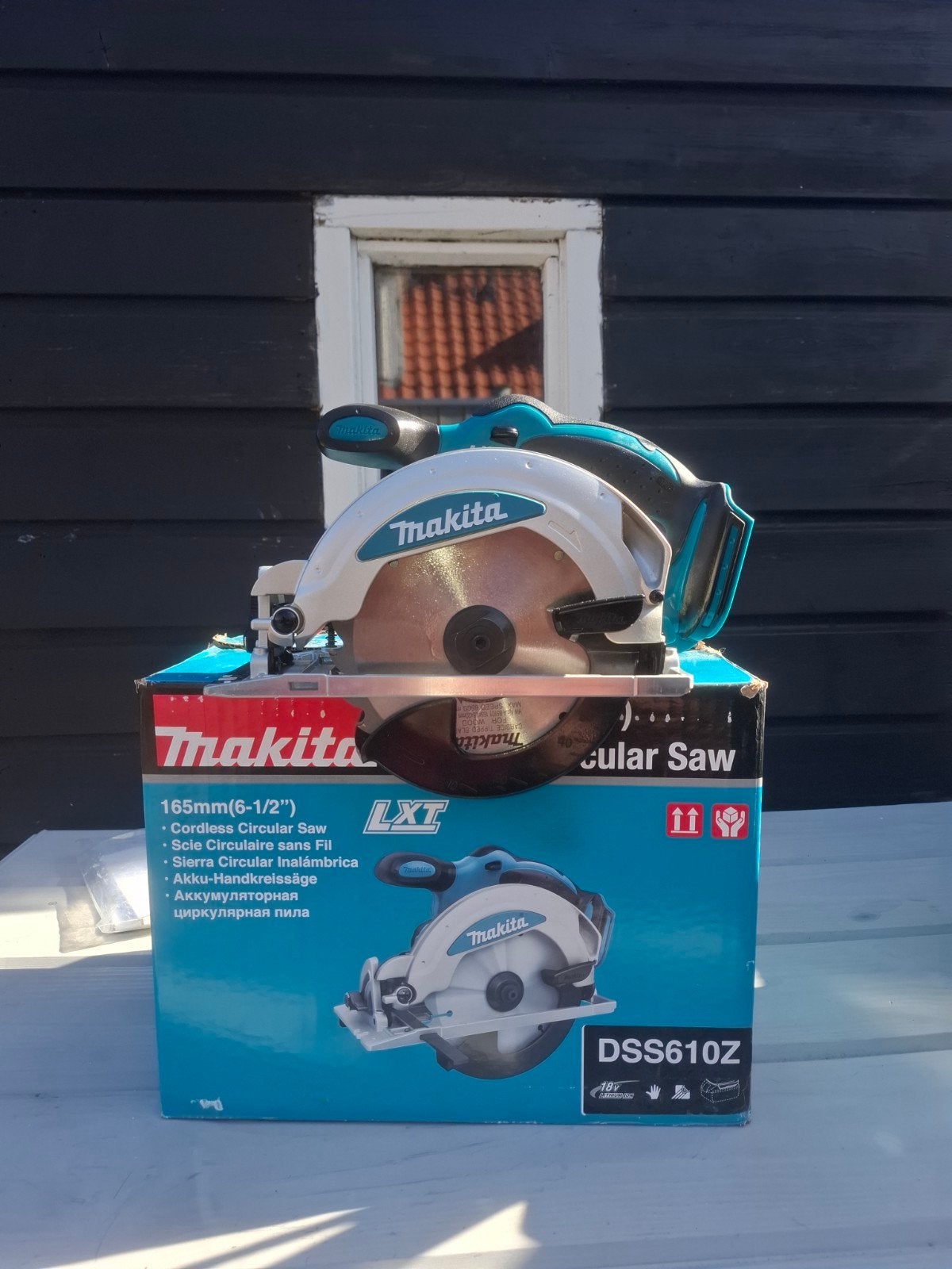 Makita DSS610Z Accu Cirkelzaag 16  5mm (6-1/2")   ophalen, Doe-het-zelf en Verbouw, Ophalen, Cirkelzaag, 600 tot 1200 watt, Zo goed als nieuw