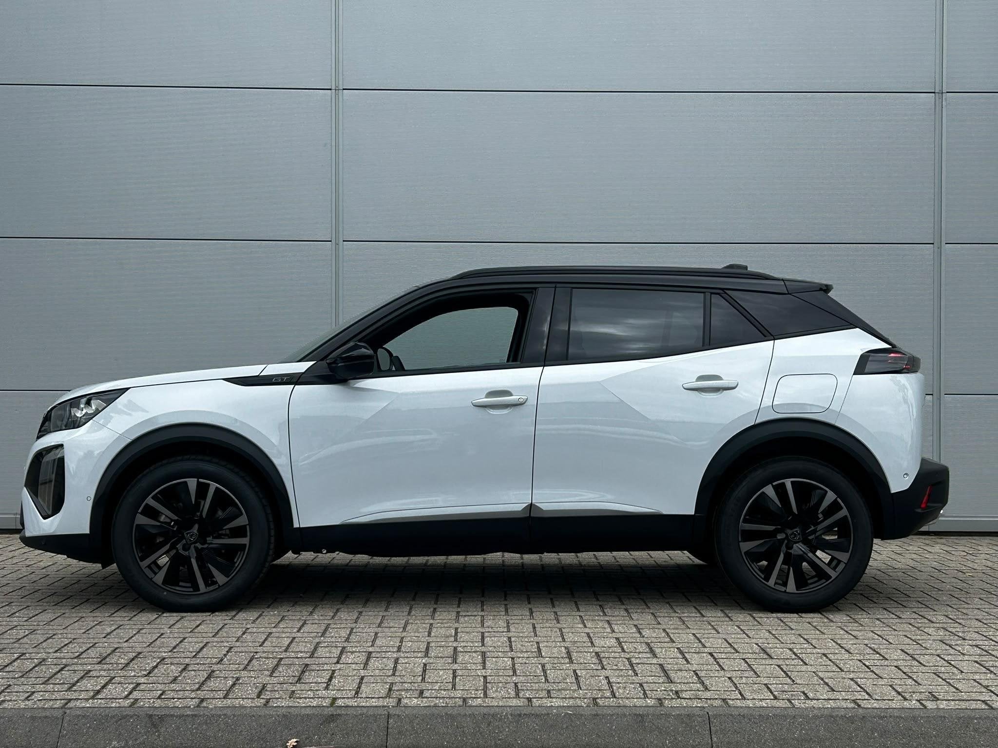 Peugeot 2008 1.2 Hybrid 145 GT | Camera | Adaptieve Cruise C, Auto's, Euro 6, 1199 cc, Leder en Stof, Wit