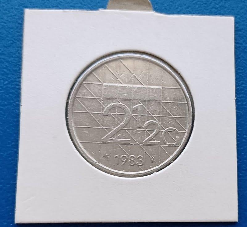 2 1/2 gulden 1983 - Beatrix in munthouder, Verzenden, Koningin Beatrix, 2½ gulden, Losse munt